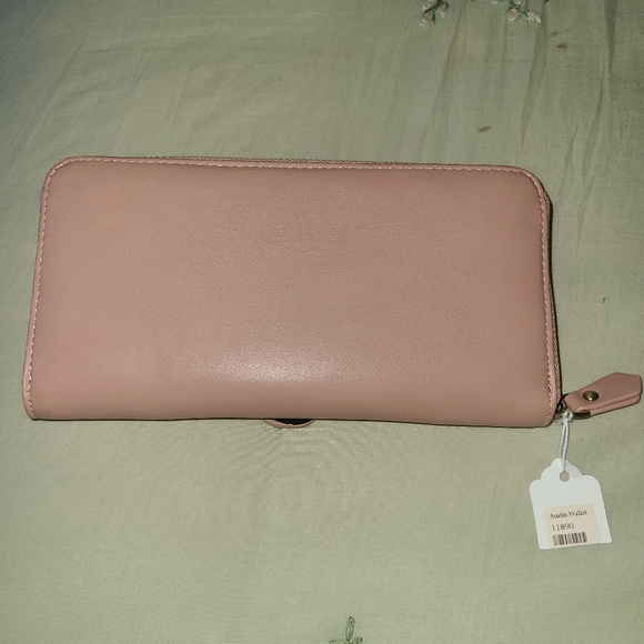 NWT Studded Wallet Pink Womens Several Multi Compartments Zipper - Picture 6 of 6